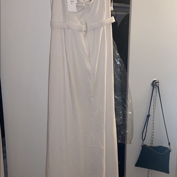 I am selling two wedding dresses. Bundle $300 - Picture 7 of 8